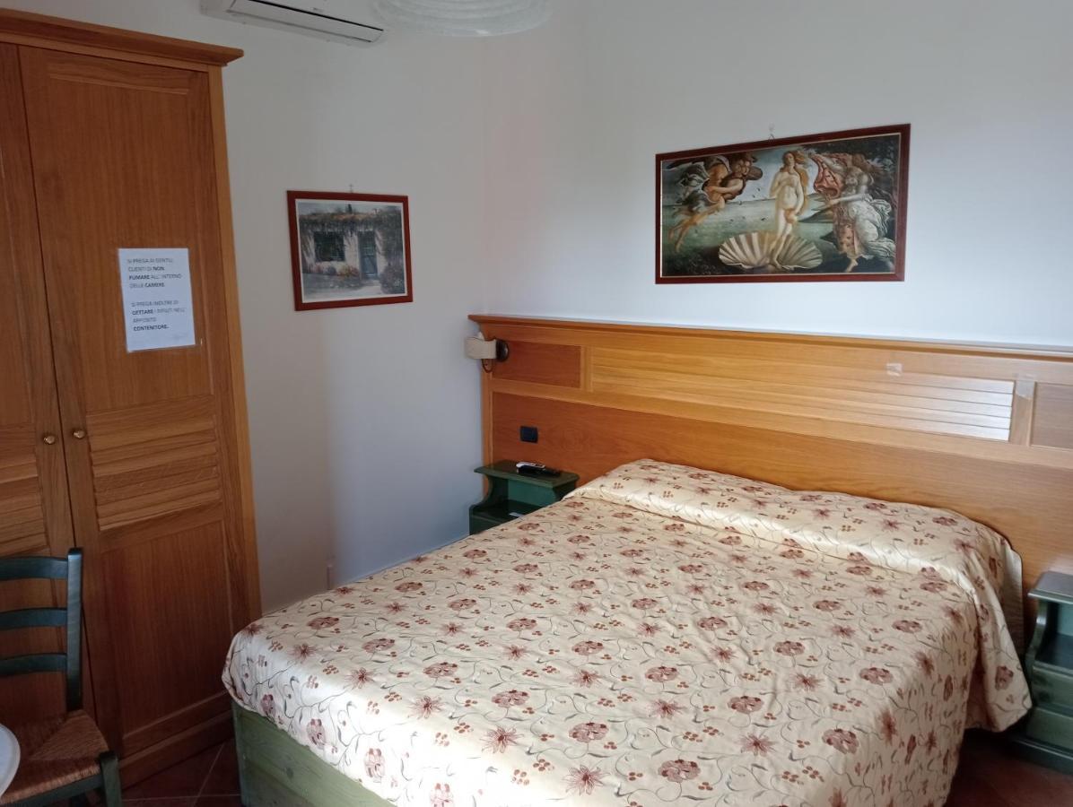 Hotel Sottovento Sant'Egidio del Monte Albino 外观 照片