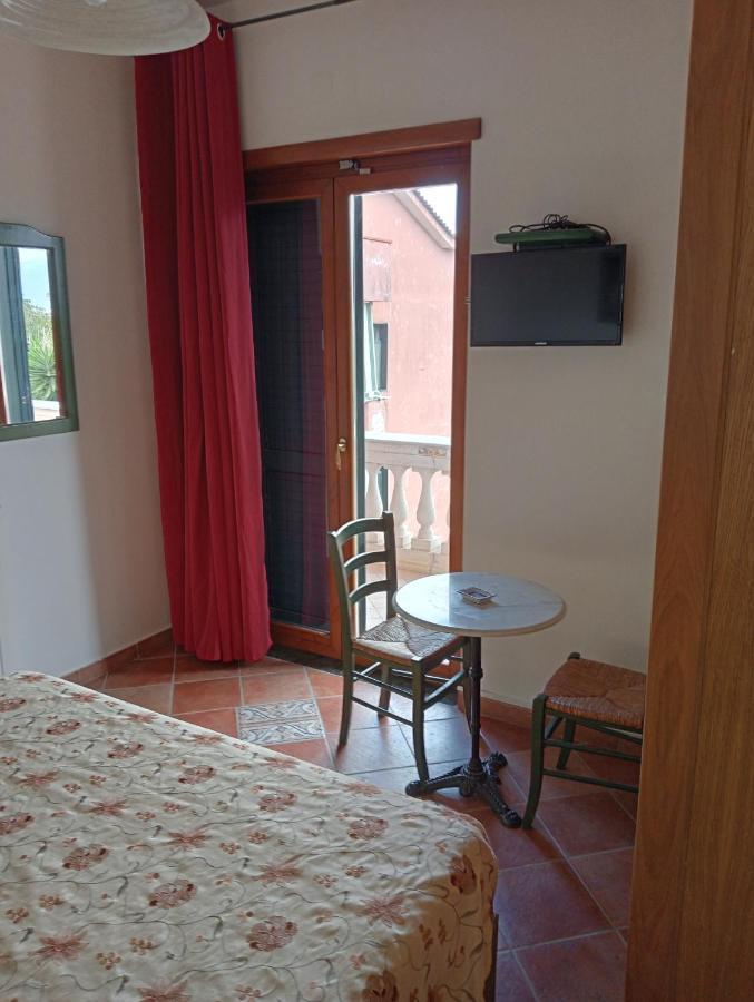Hotel Sottovento Sant'Egidio del Monte Albino 外观 照片
