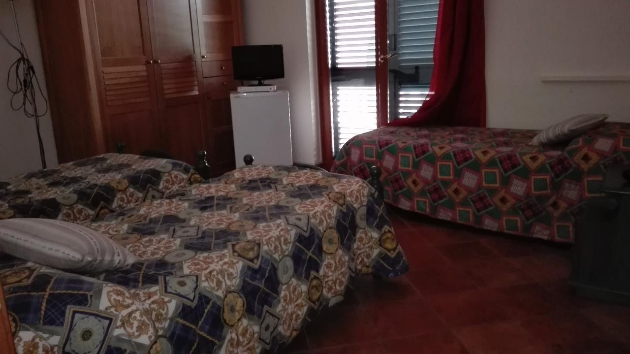Hotel Sottovento Sant'Egidio del Monte Albino 外观 照片