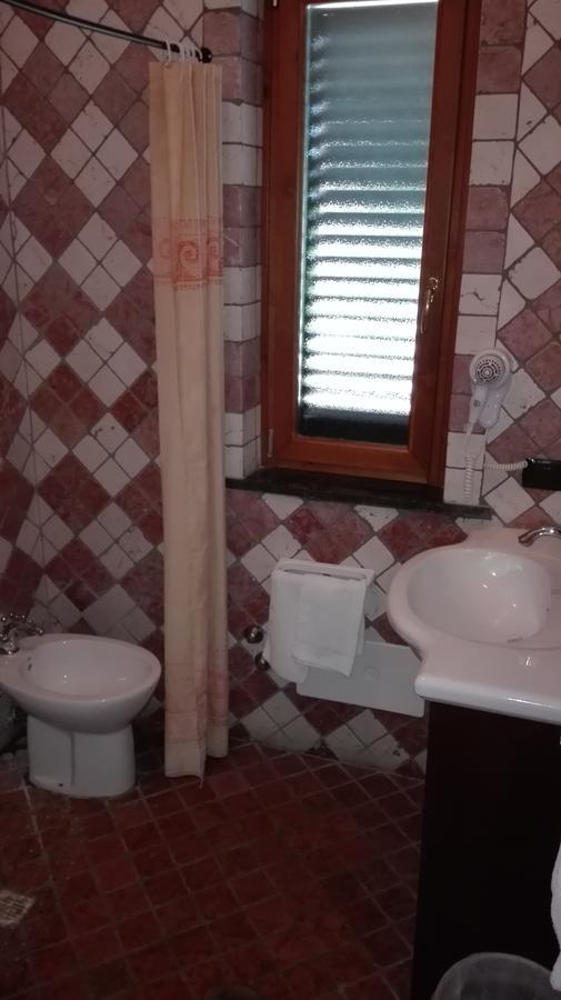 Hotel Sottovento Sant'Egidio del Monte Albino 外观 照片