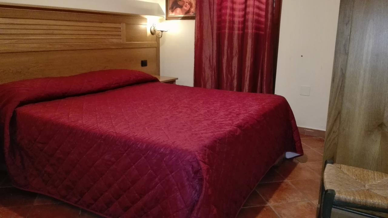Hotel Sottovento Sant'Egidio del Monte Albino 外观 照片